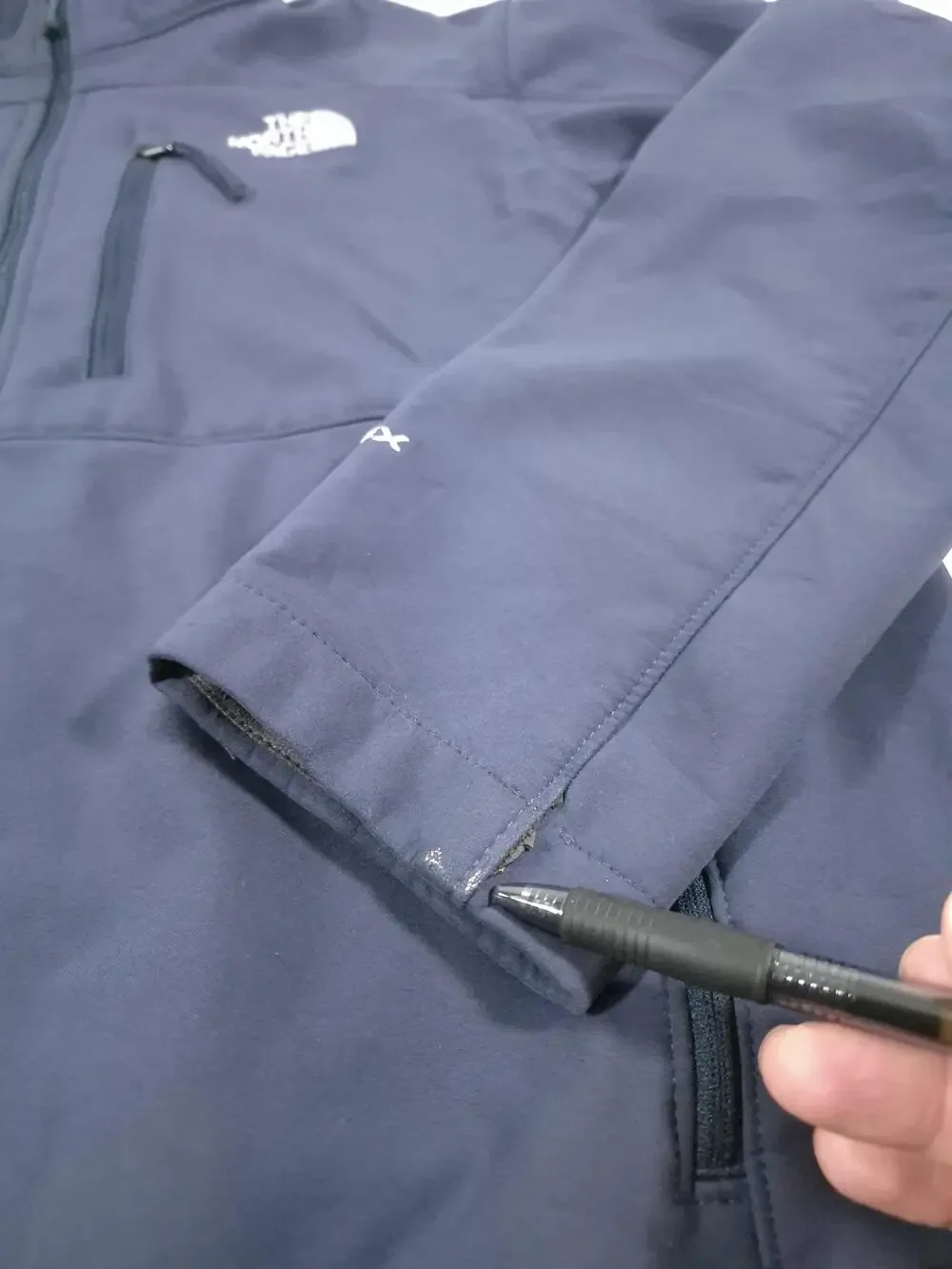 The North Face Apex Jacket Mens M Blue Softshell Full Zip Lined Outdoor Hiking